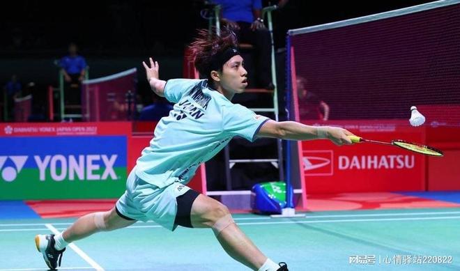 辛纳依靠两 辛纳依靠两